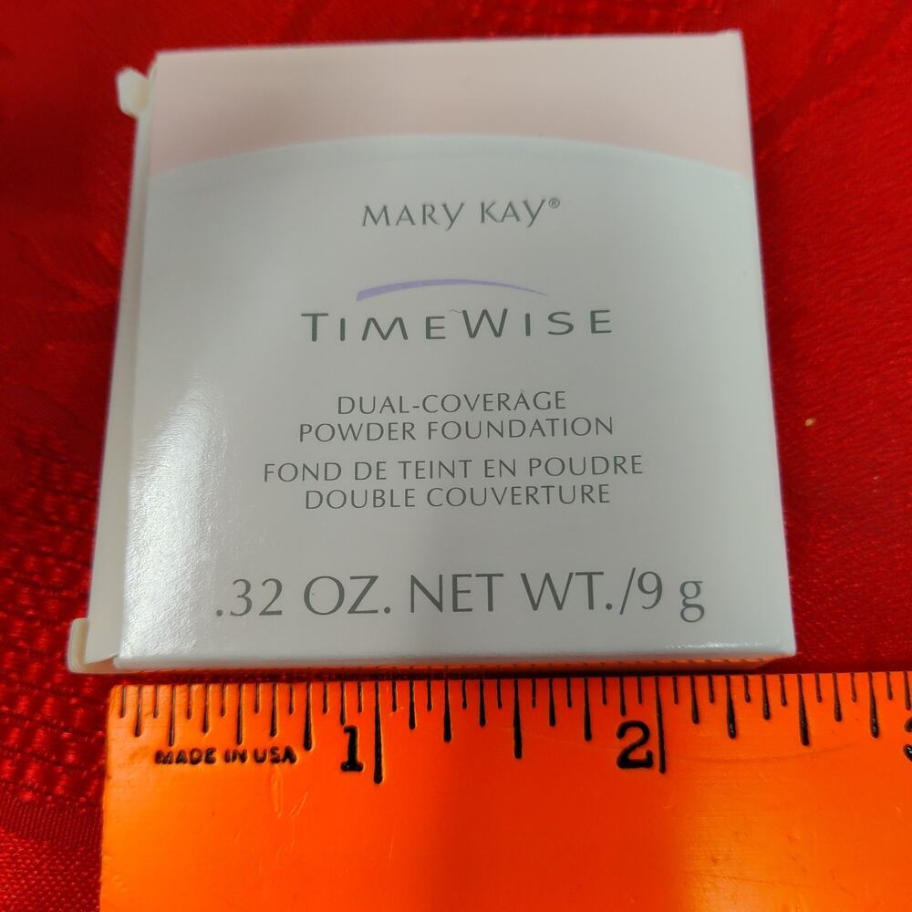 Mary Kay Timewise Dual Coverage Powder Foundation Beige 300 - 8926 NOS - Picture 7 of 10